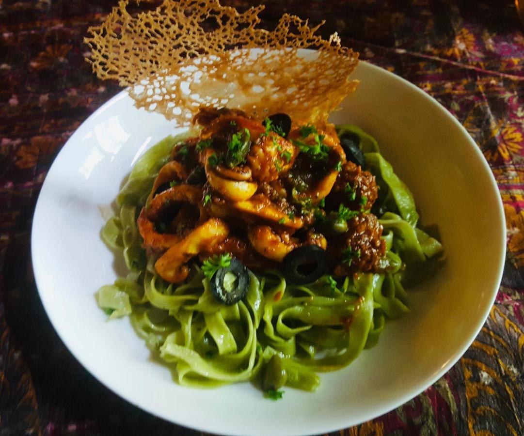 Solo Inn Kochi Bagian luar foto